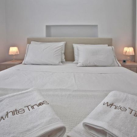 White Tinos Luxury Suites Steni Room photo