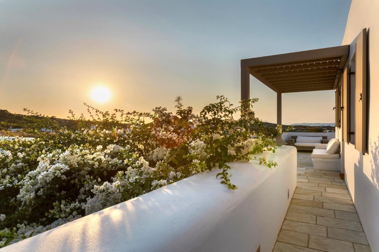 White Tinos Luxury Suites Steni Exterior photo